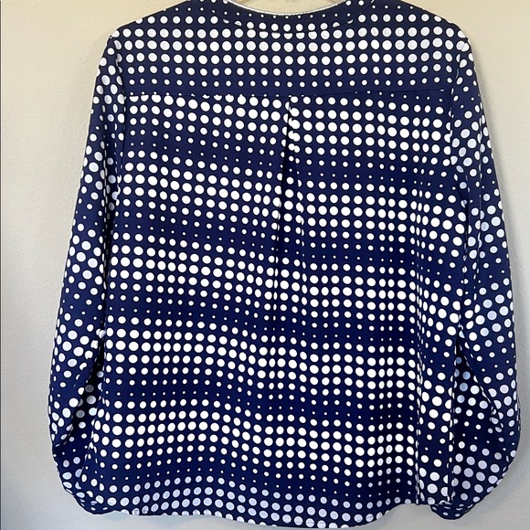 Blue and white log sleeve blouse - Picture 2 of 7